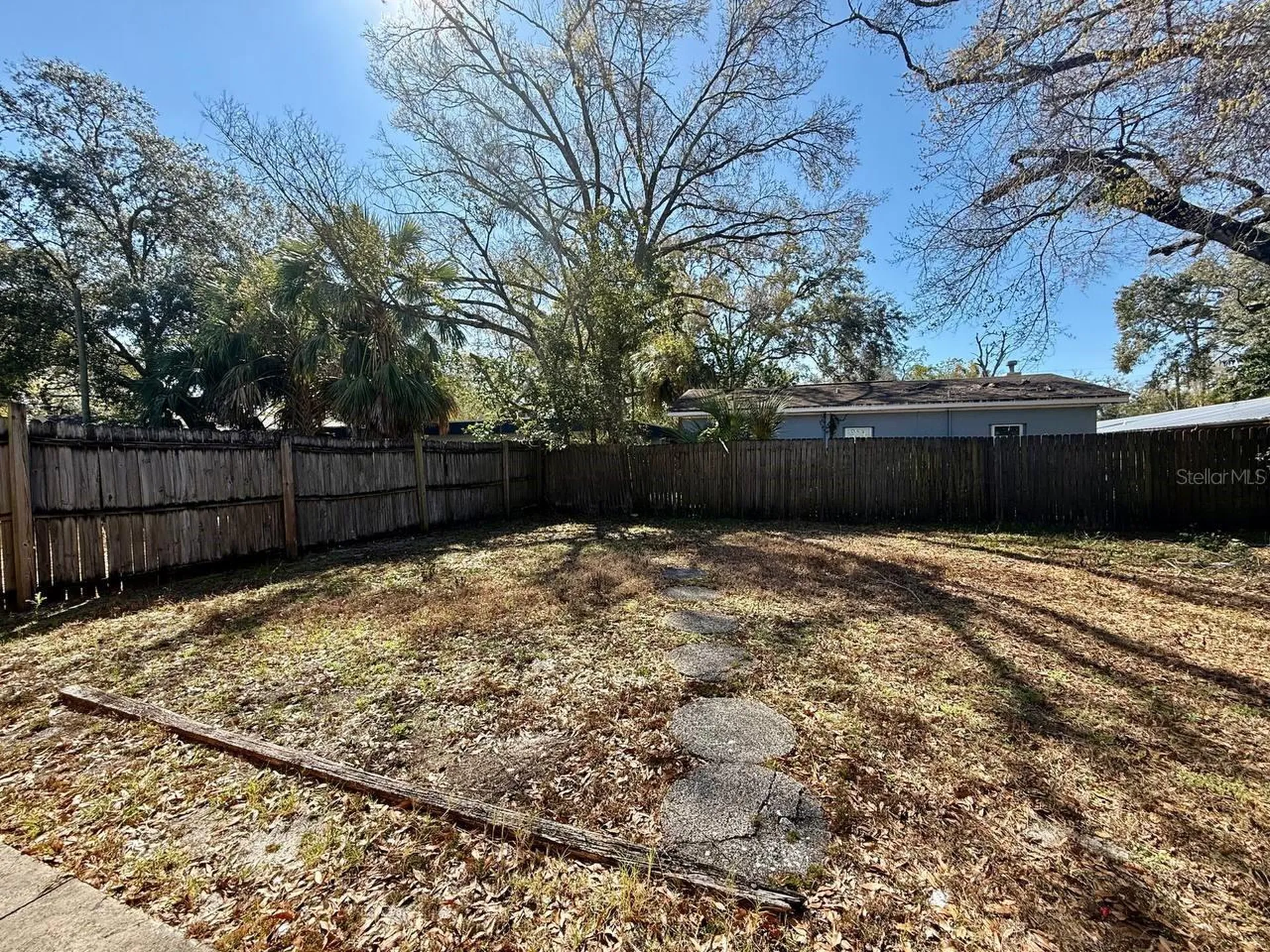 1607 E Maple Avenue Tampa FL 33604