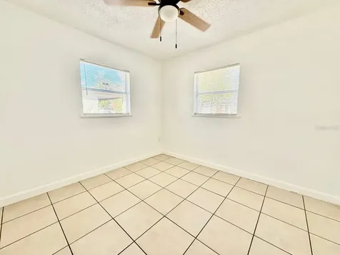 1607 E Maple Avenue Tampa FL 33604