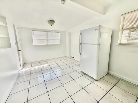 1607 E Maple Avenue Tampa FL 33604