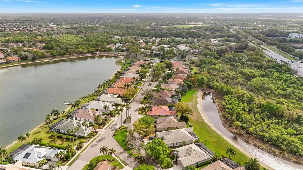 6582 Waters Edge Way Lakewood Ranch FL 34202