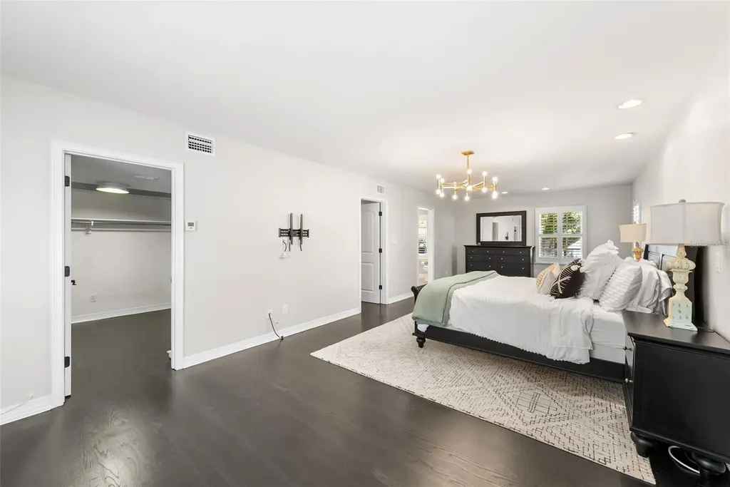 1207 S Druid Lane Tampa FL 33629