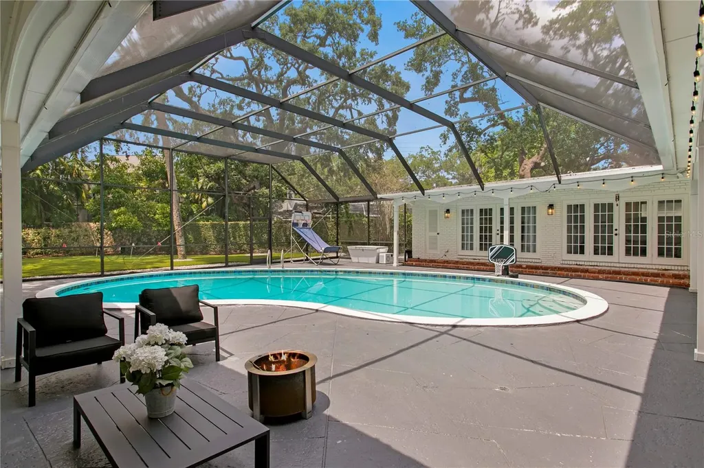 1207 S Druid Lane Tampa FL 33629