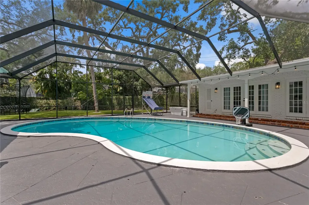 1207 S Druid Lane Tampa FL 33629