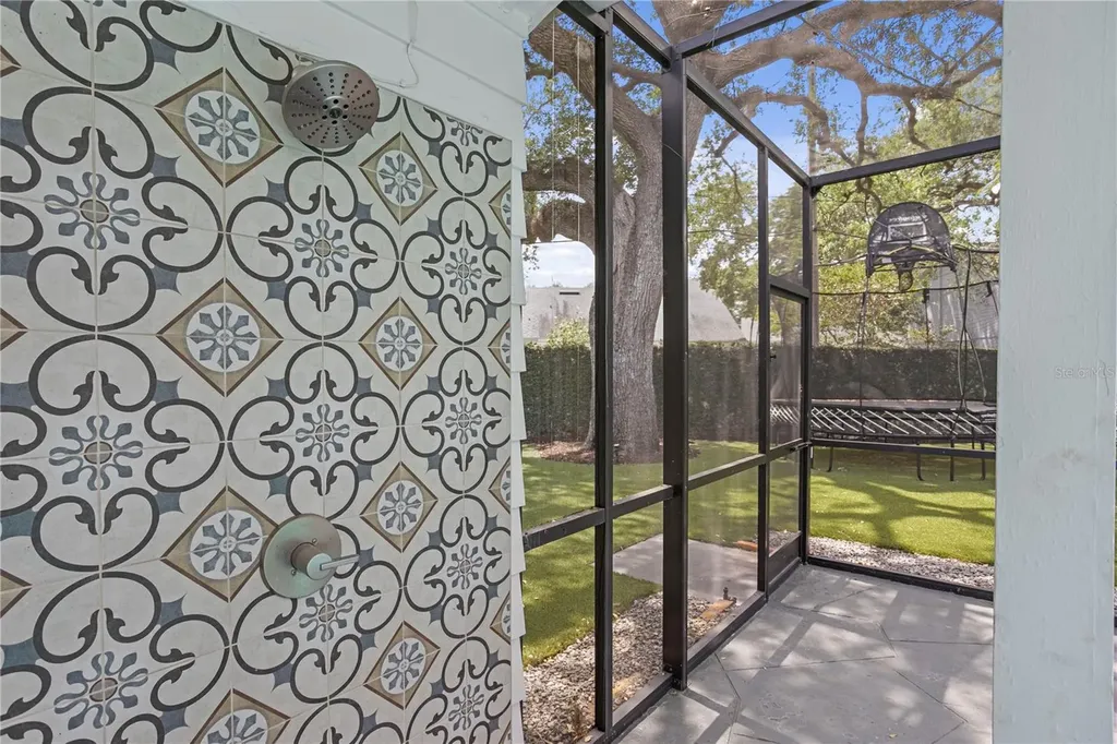 1207 S Druid Lane Tampa FL 33629