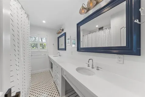1207 S Druid Lane Tampa FL 33629