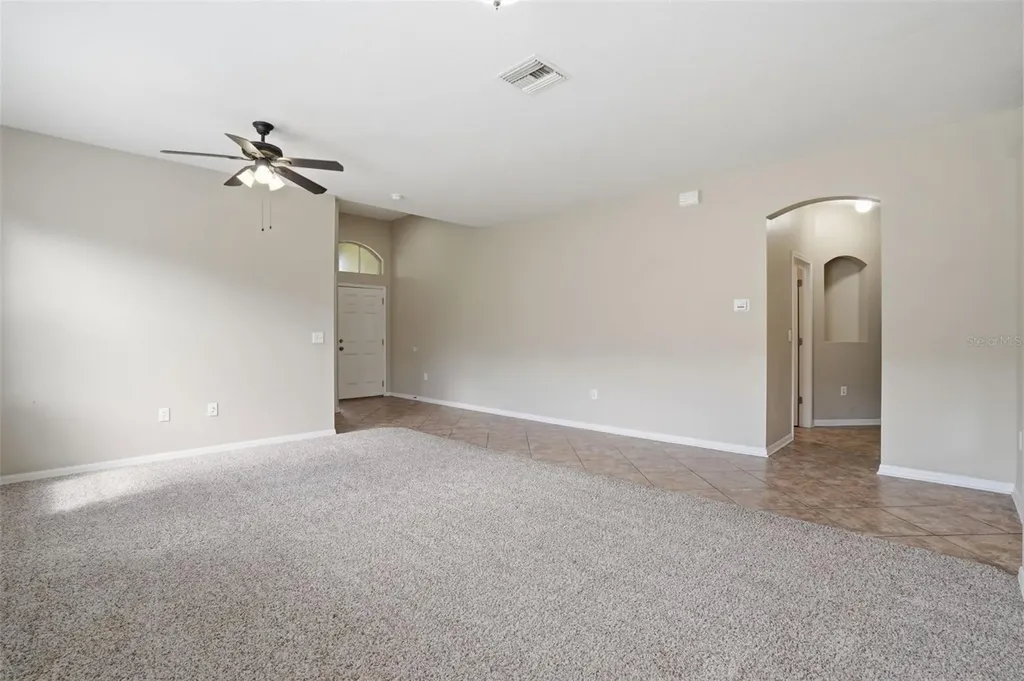 6407 Bridgecrest Drive Lithia FL 33547