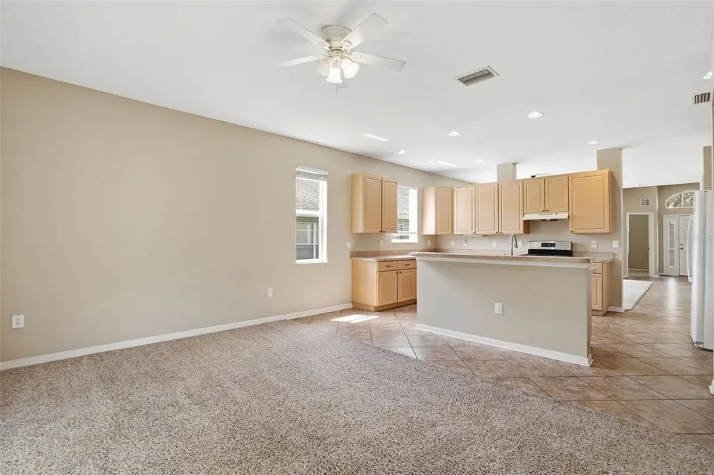 6407 Bridgecrest Drive Lithia FL 33547