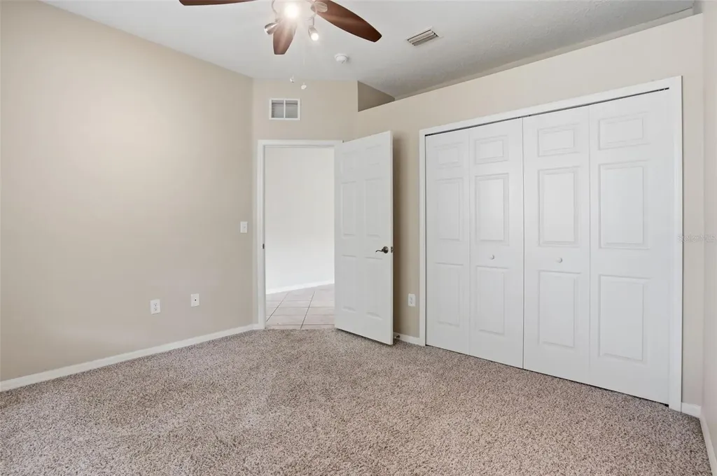 6407 Bridgecrest Drive Lithia FL 33547