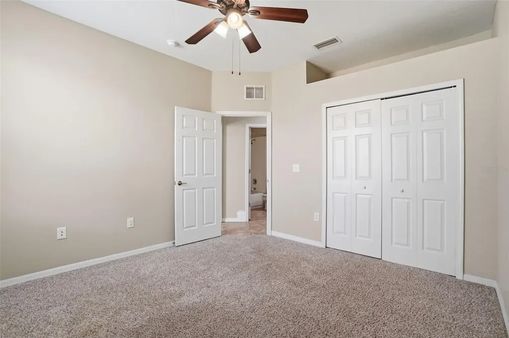 6407 Bridgecrest Drive Lithia FL 33547