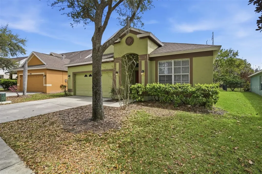 6407 Bridgecrest Drive Lithia FL 33547