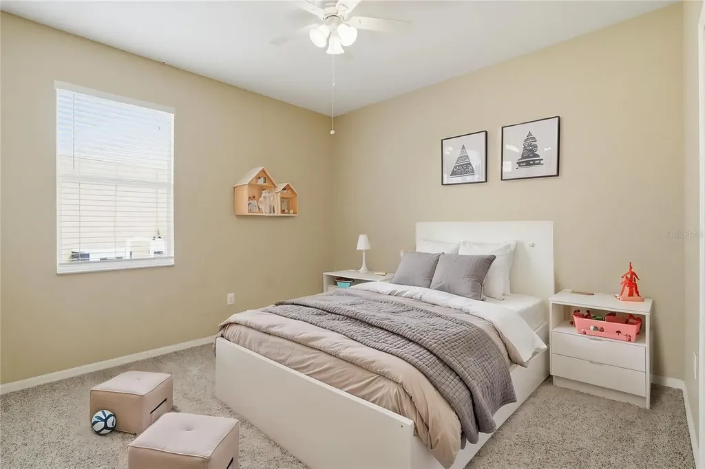 6407 Bridgecrest Drive Lithia FL 33547