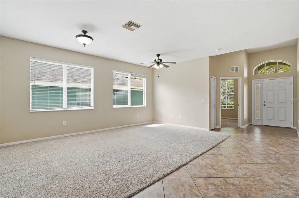 6407 Bridgecrest Drive Lithia FL 33547