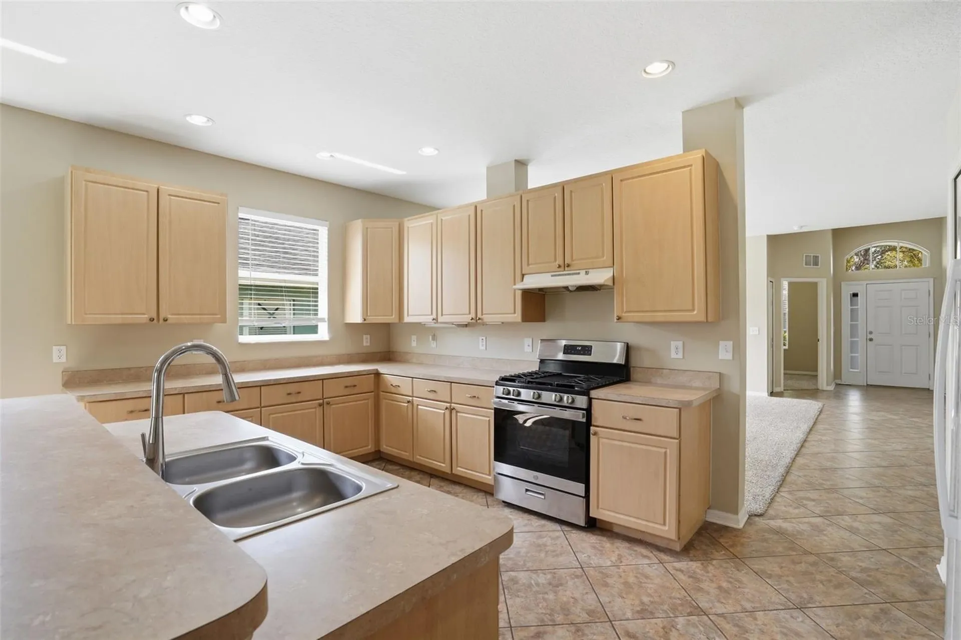 6407 Bridgecrest Drive Lithia FL 33547