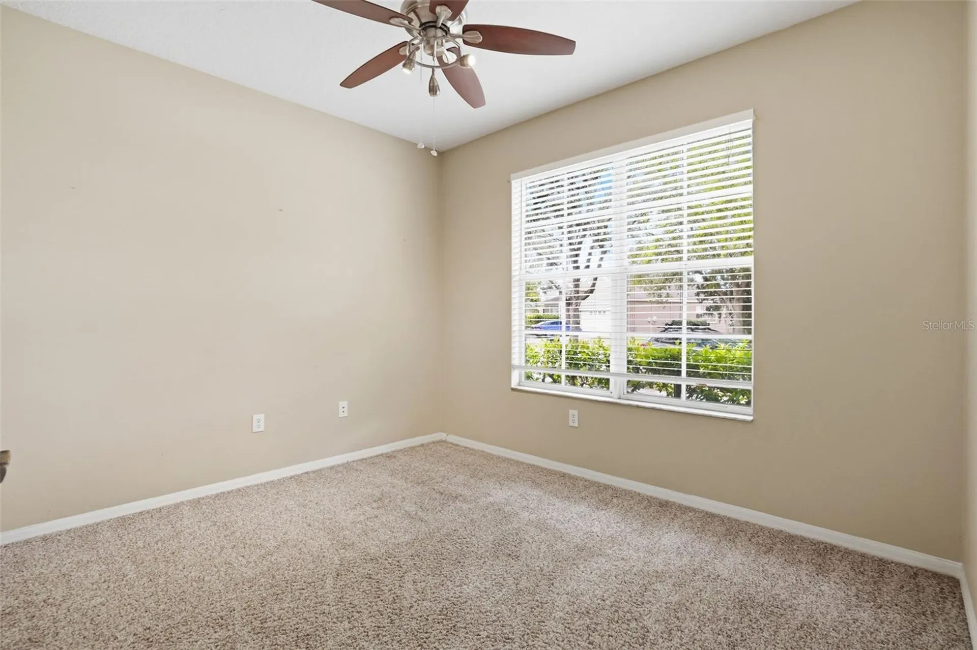 6407 Bridgecrest Drive Lithia FL 33547