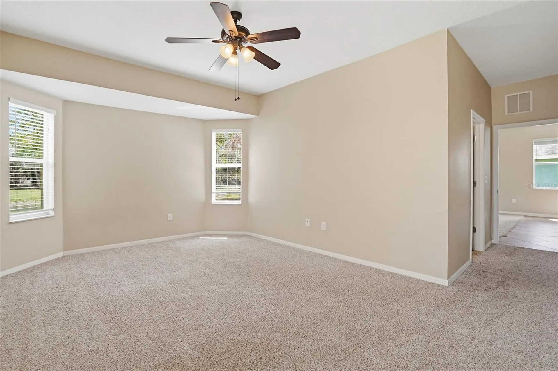 6407 Bridgecrest Drive Lithia FL 33547