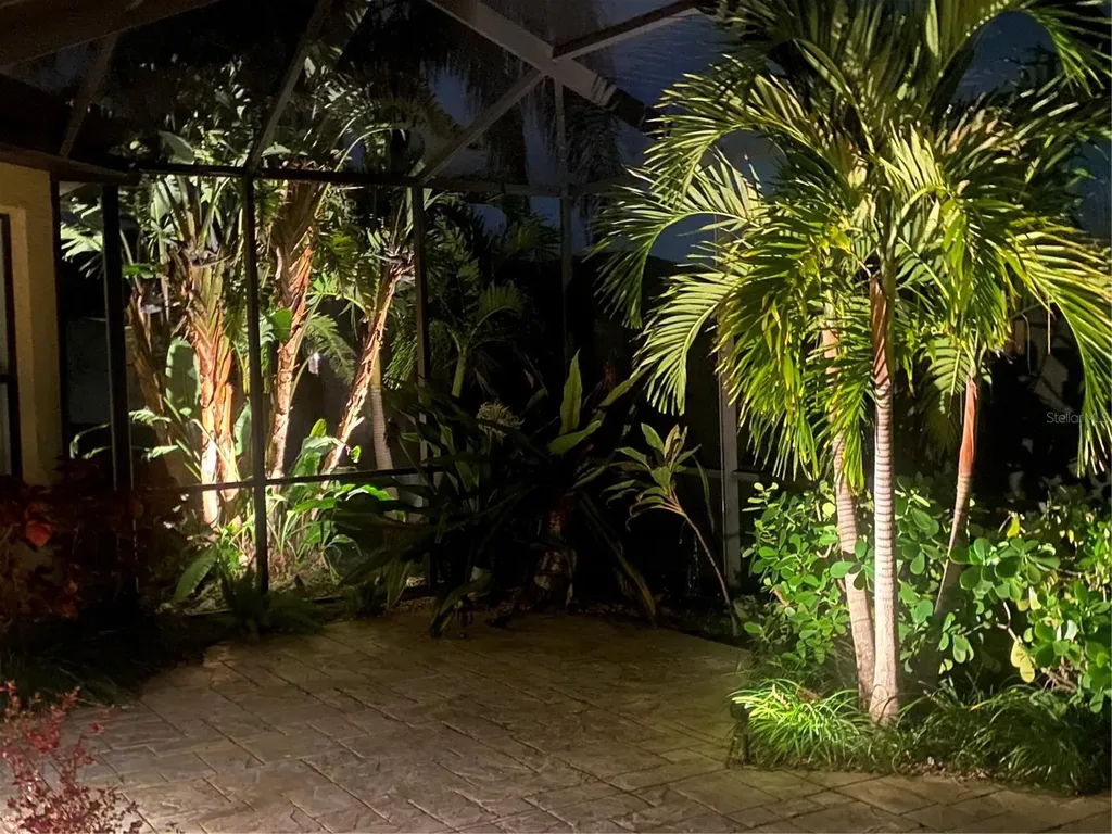 8142 Stirling Falls Circle Sarasota FL 34243