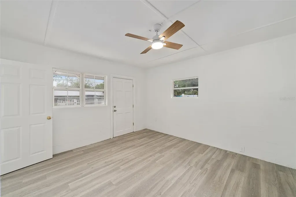 111 E Charlotte Avenue Eustis FL 32726