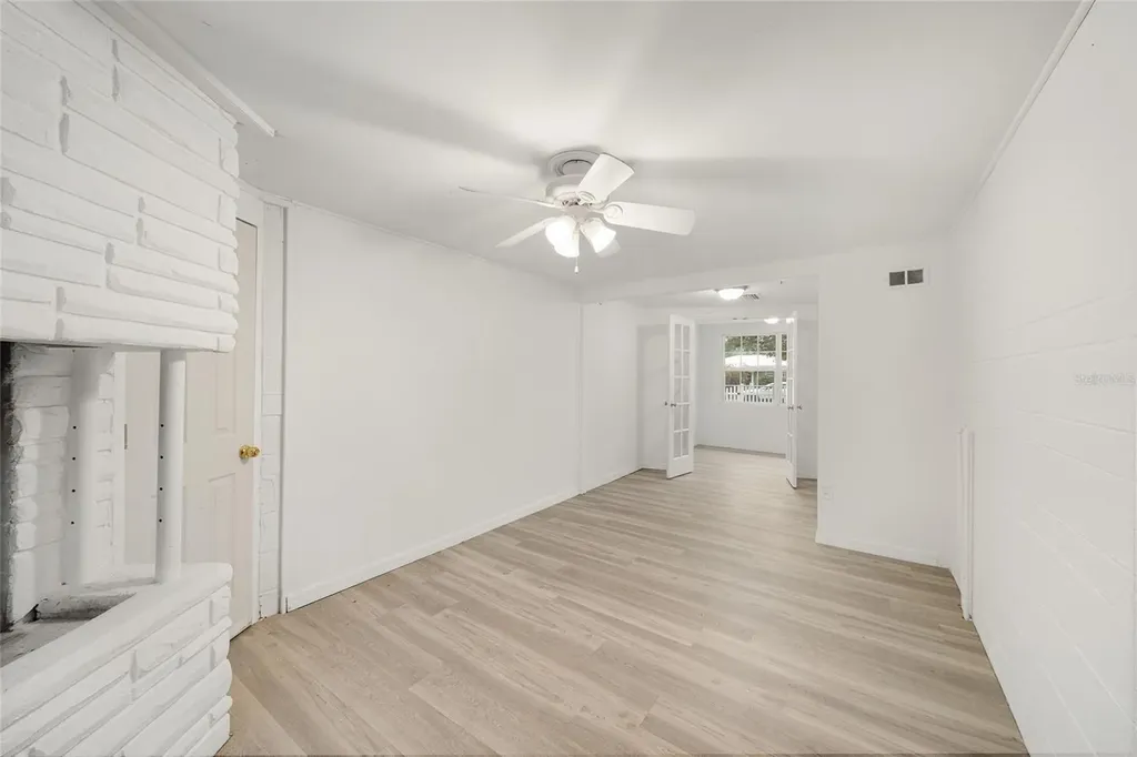 111 E Charlotte Avenue Eustis FL 32726