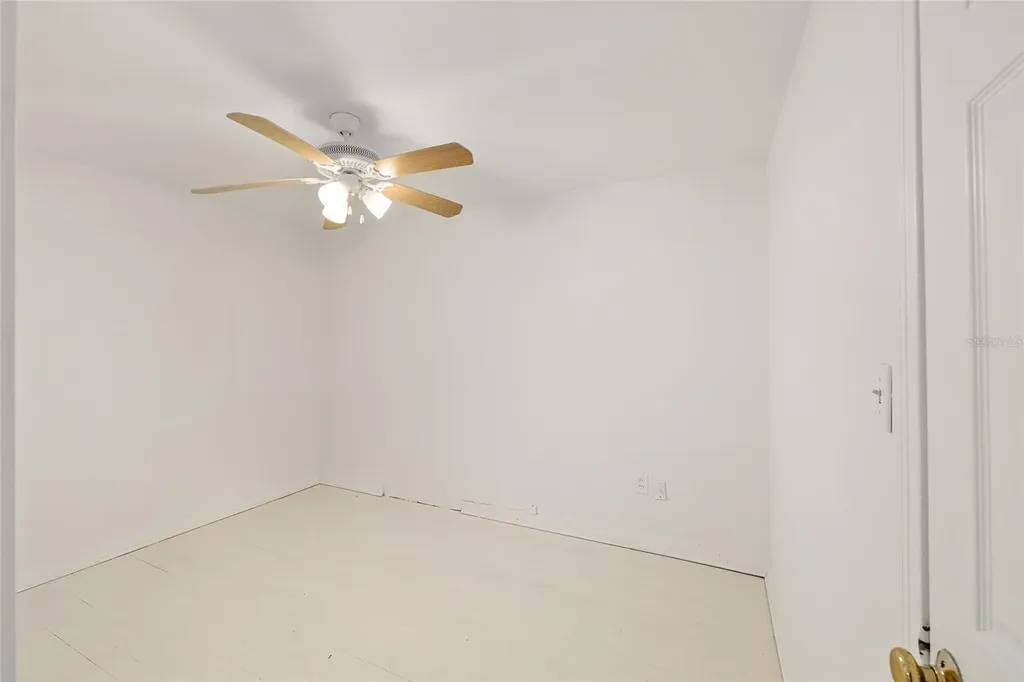 111 E Charlotte Avenue Eustis FL 32726