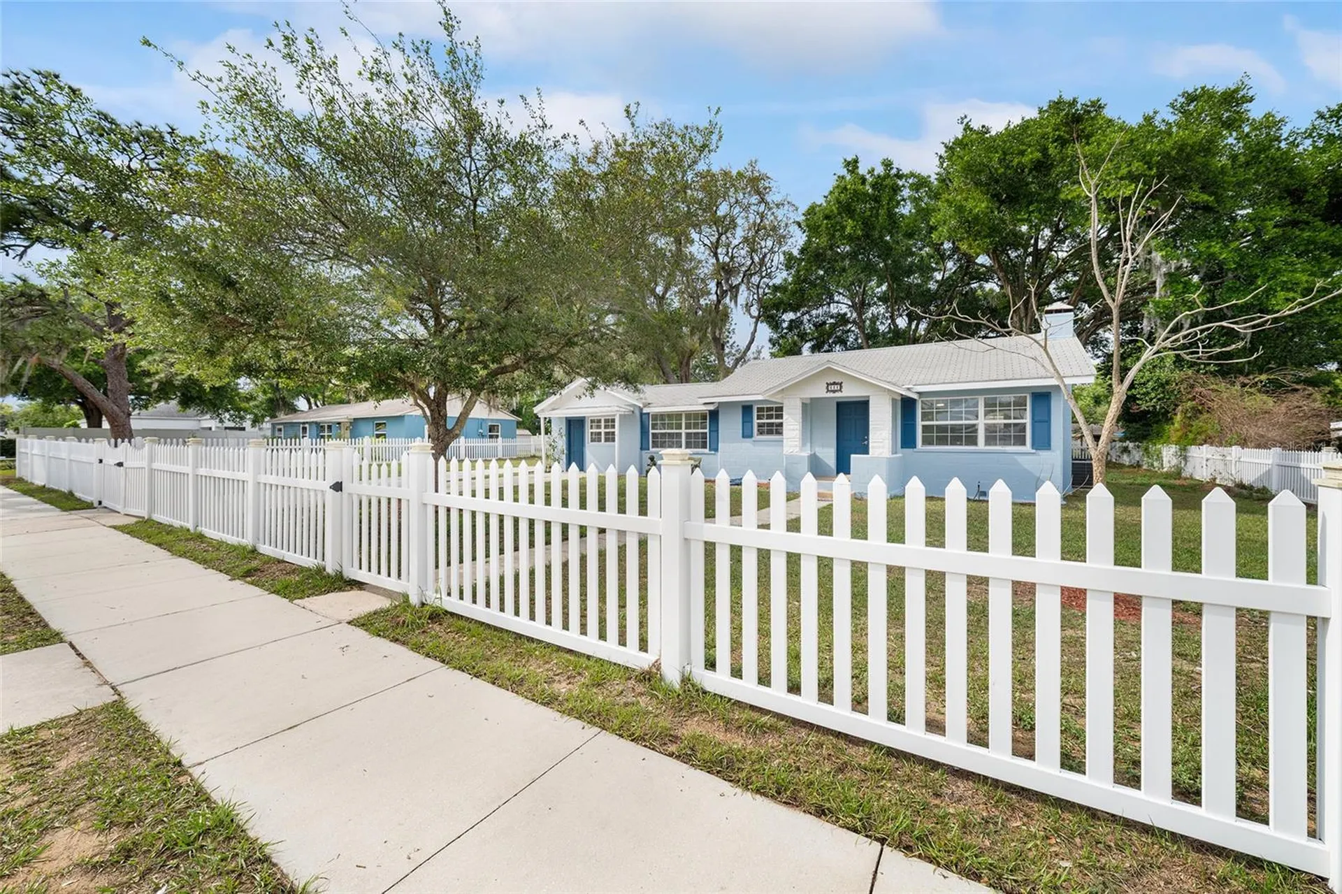 111 E Charlotte Avenue Eustis FL 32726