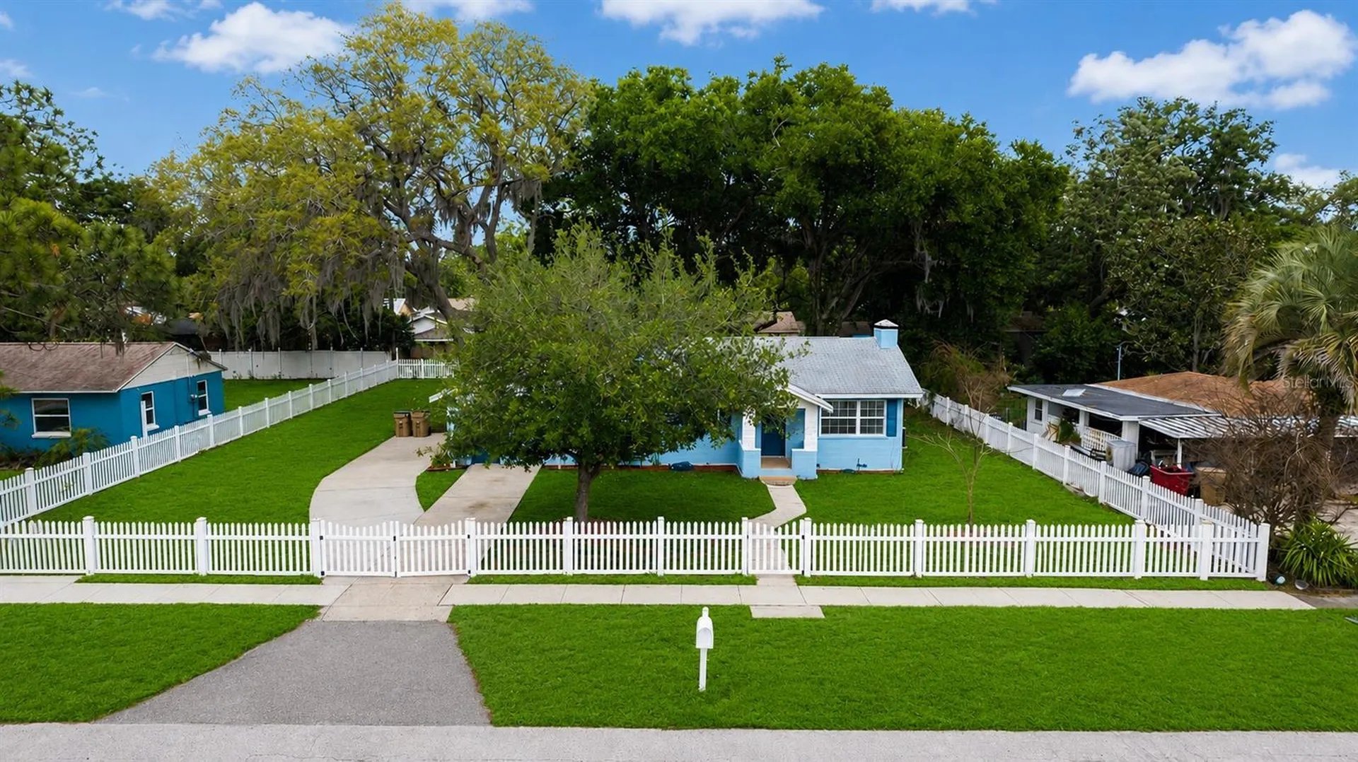 111 E Charlotte Avenue Eustis FL 32726