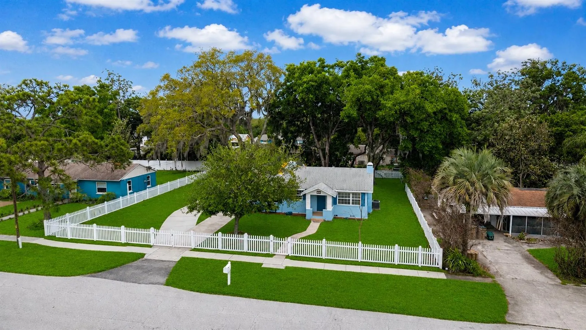 111 E Charlotte Avenue Eustis FL 32726