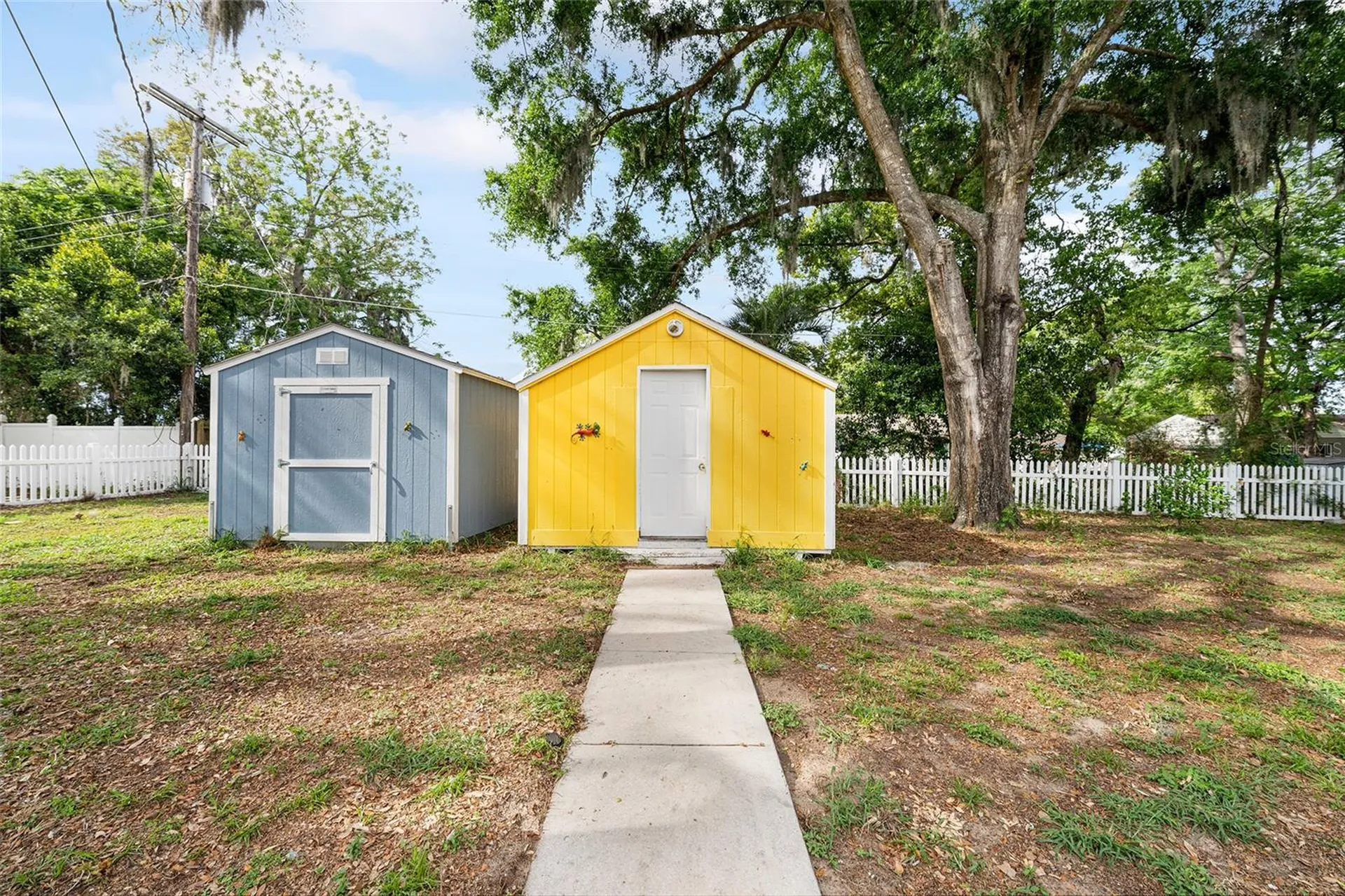 111 E Charlotte Avenue Eustis FL 32726