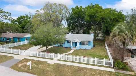 111 E Charlotte Avenue Eustis FL 32726