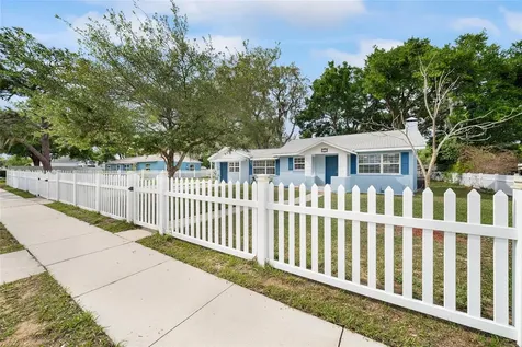 111 E Charlotte Avenue Eustis FL 32726