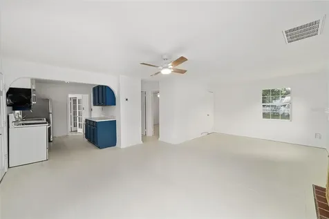 111 E Charlotte Avenue Eustis FL 32726