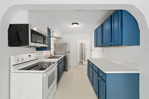 111 E Charlotte Avenue Eustis FL 32726