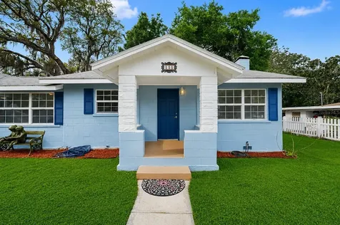 111 E Charlotte Avenue Eustis FL 32726