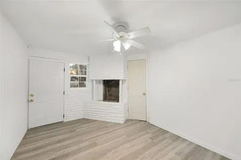 111 E Charlotte Avenue Eustis FL 32726