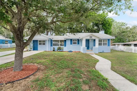 111 E Charlotte Avenue Eustis FL 32726