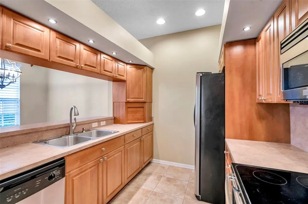 2739 Enterprise Road E Clearwater FL 33759