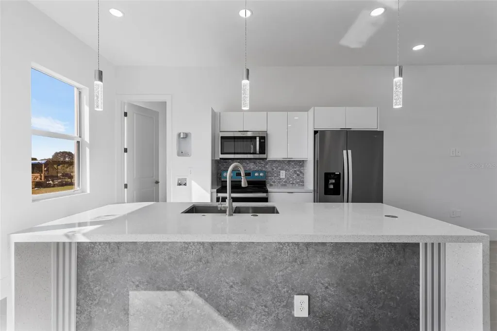 1035 Barcelona Street E Lehigh Acres FL 33974