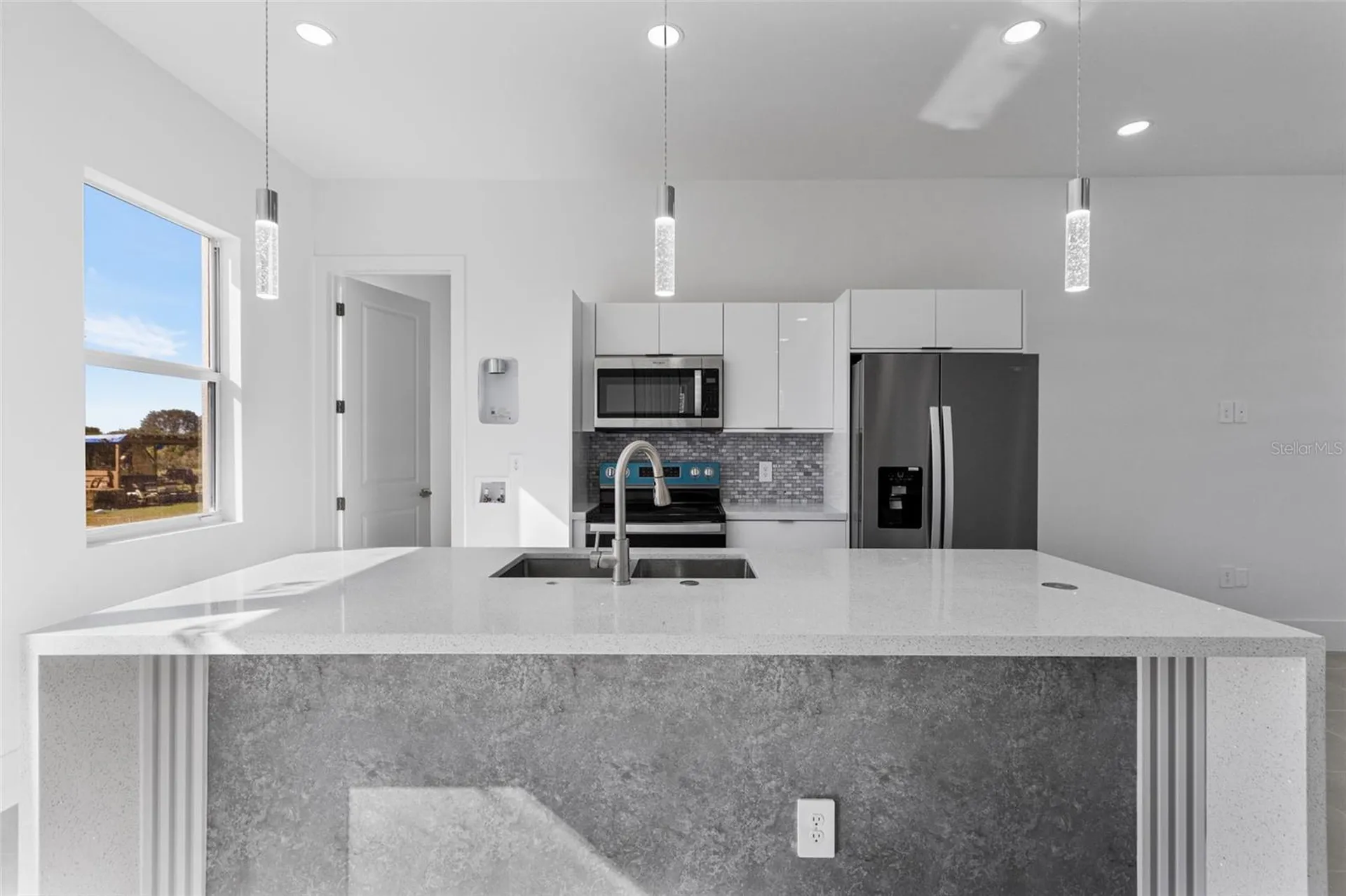 1035 Barcelona Street E Lehigh Acres FL 33974