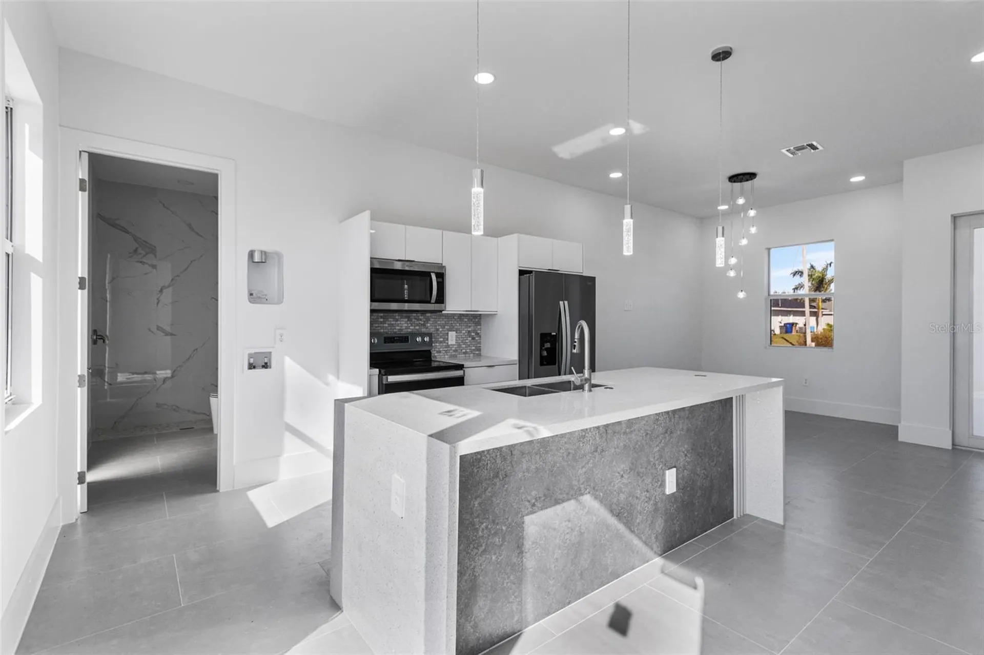 1035 Barcelona Street E Lehigh Acres FL 33974