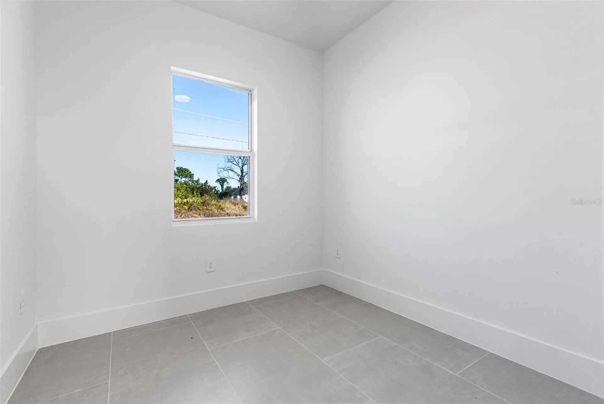 1035 Barcelona Street E Lehigh Acres FL 33974