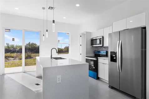 1035 Barcelona Street E Lehigh Acres FL 33974
