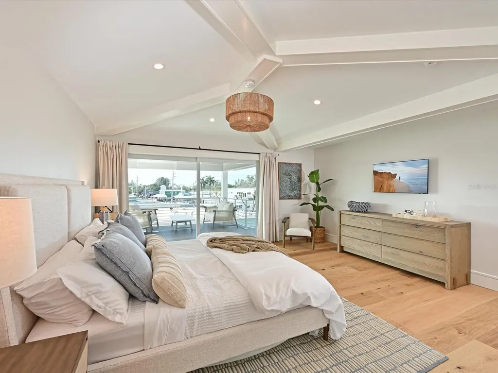 303 55th Street Holmes Beach FL 34217