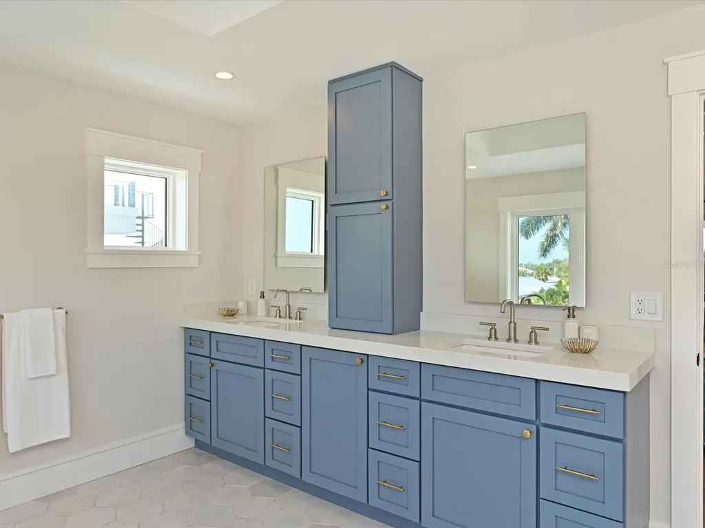 303 55th Street Holmes Beach FL 34217
