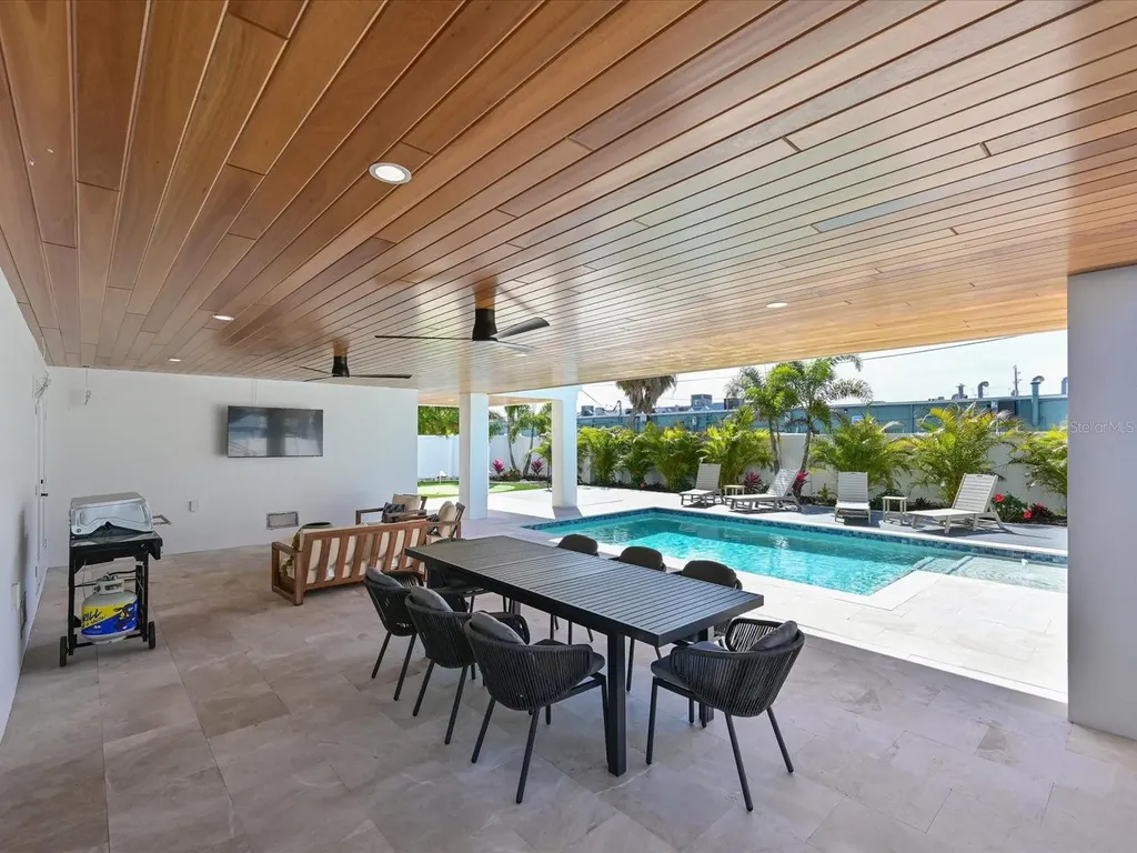 303 55th Street Holmes Beach FL 34217
