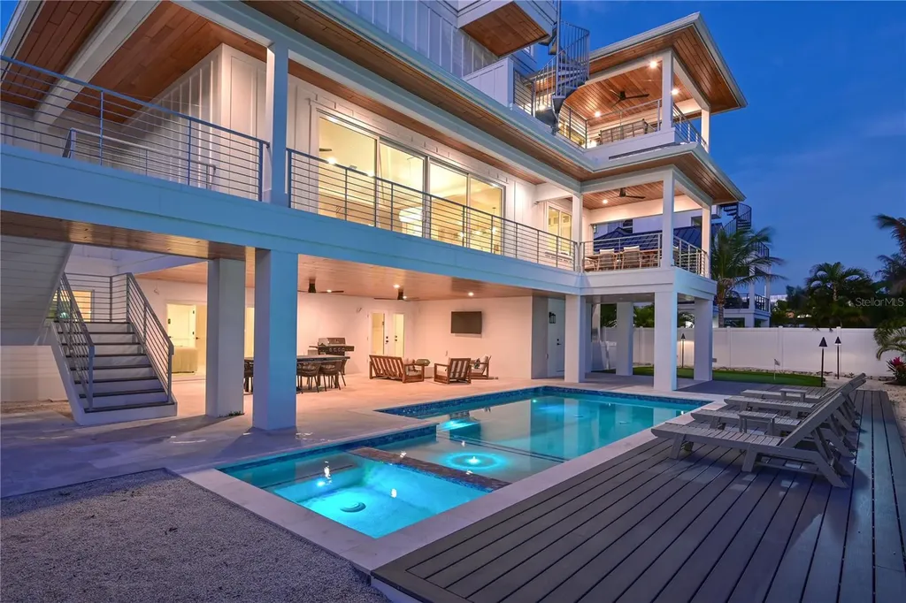 303 55th Street Holmes Beach FL 34217