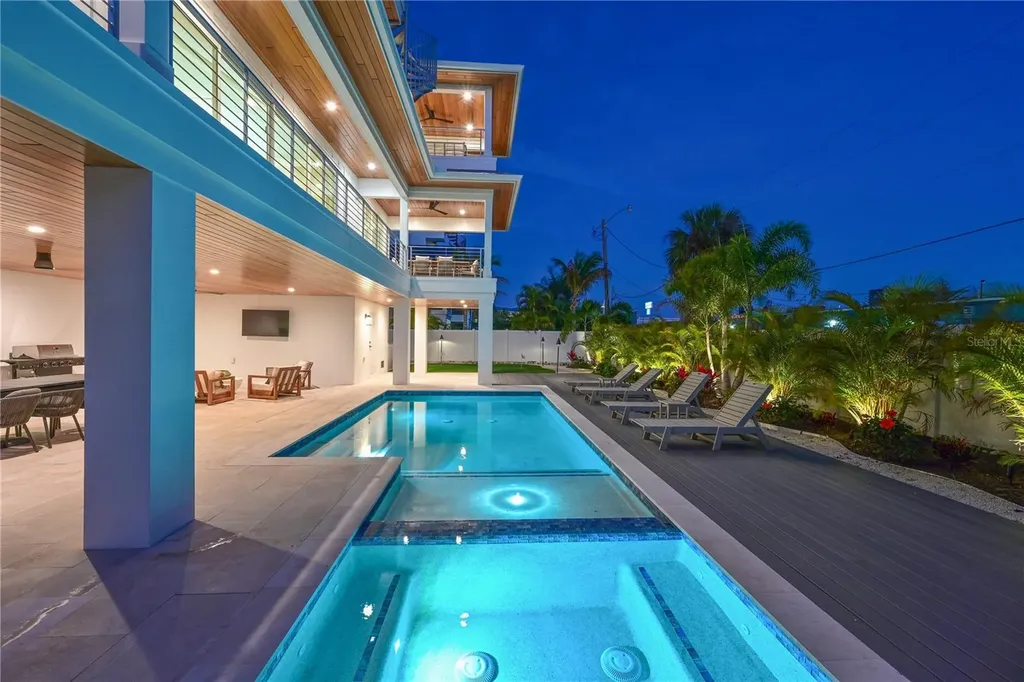 303 55th Street Holmes Beach FL 34217