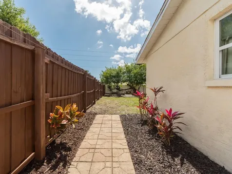 3566 7th Avenue SE Largo FL 33771