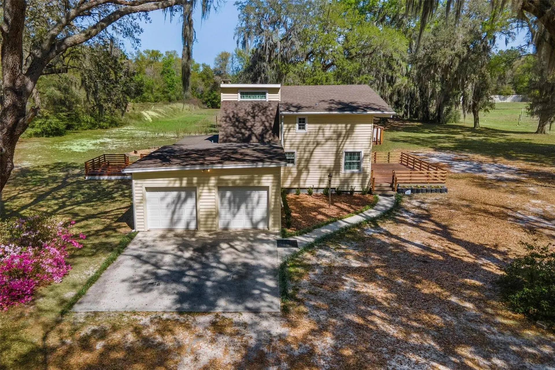 2917 Lake Griffin Road Lady Lake FL 32159