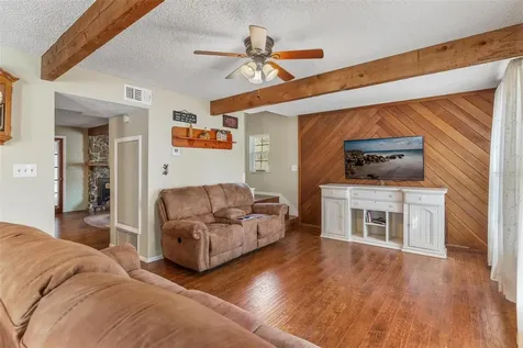 2917 Lake Griffin Road Lady Lake FL 32159