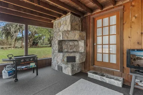 2917 Lake Griffin Road Lady Lake FL 32159