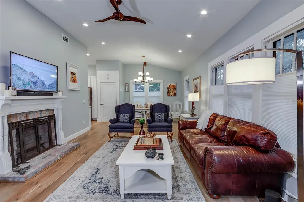 1201 S Palmetto Avenue Sanford FL 32771